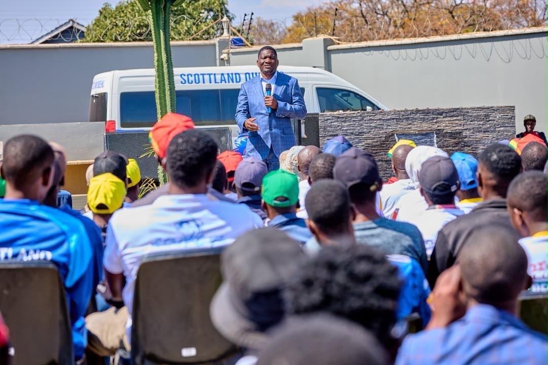 CMukungunugwa's tweet photo. THE MAN OF THE PEOPLE ❤️🇿🇼

Hon. Scott Pedzai Sakupwanya continues to make a visible impact in the lives of the people of Mabvuku through a range of community development initiatives.

From providing free medication and supporting education to donating groceries, constructing clinics, investing in sports through Scottland FC, building stadiums and expanding the work of the Scott Foundation, his programmes continue to reach many families.

Residents say these initiatives reflect a commitment to improving livelihoods and delivering on development promises, with Hon. Sakupwanya pledging to continue doing even more for the community.