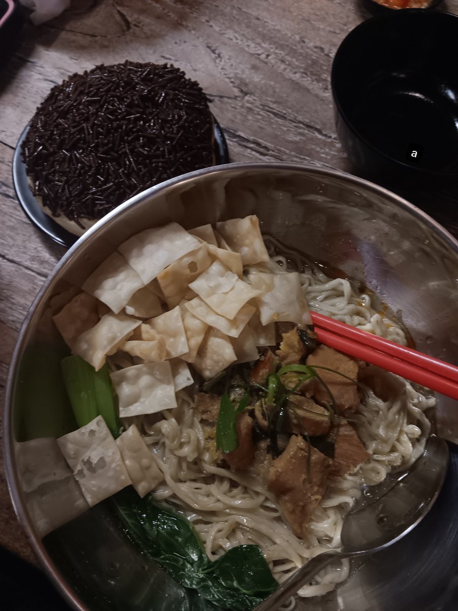 yvoidhoney's tweet photo. comfort food after being sick for how long i couldn't remember https://t.co/HG9xhtjglL
