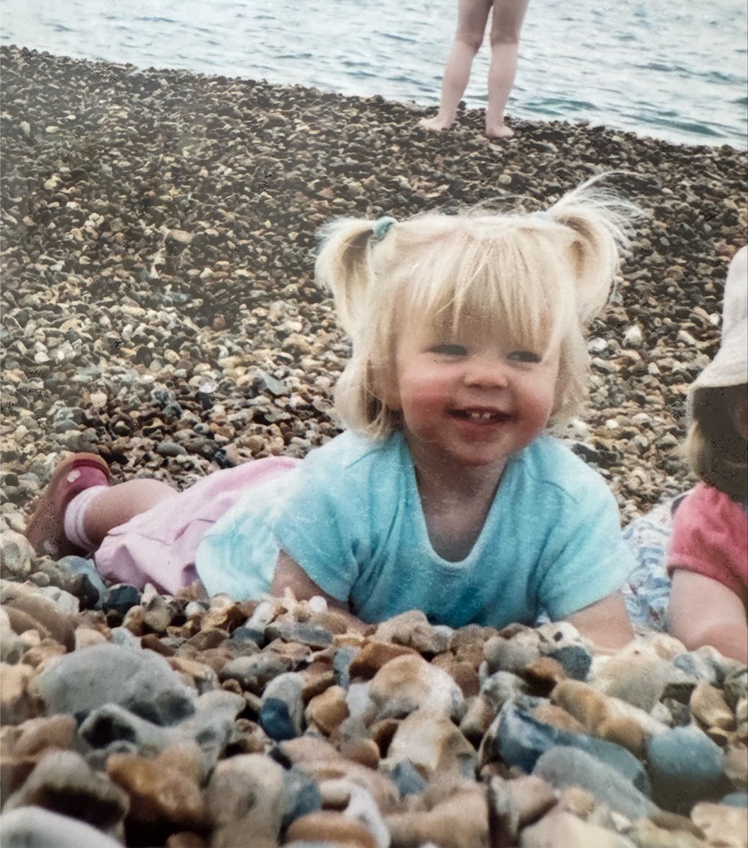 builtbyalice's tweet photo. how it started… vs how it’s going https://t.co/g1bstikYHU