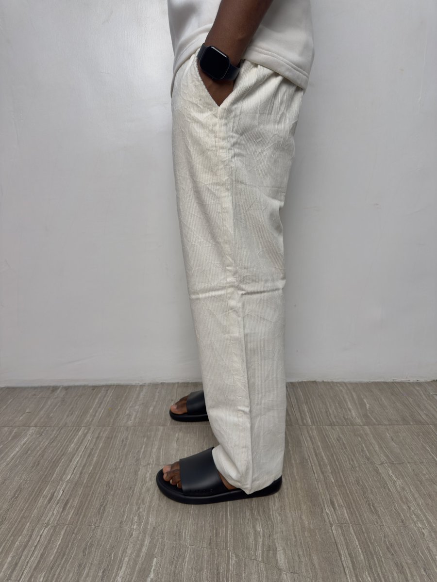Intellectual_OT's tweet photo. Corduroy pants 

🏷️ 16k each 

Kindly Rt 🙏🏽 https://t.co/ziHjU6rNEO