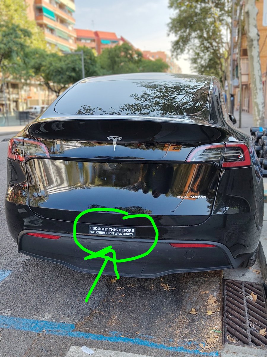 Soria_2009's tweet photo. No em sembla malament, com a excusa. 😄 #tesla https://t.co/vP4IpgCnbV