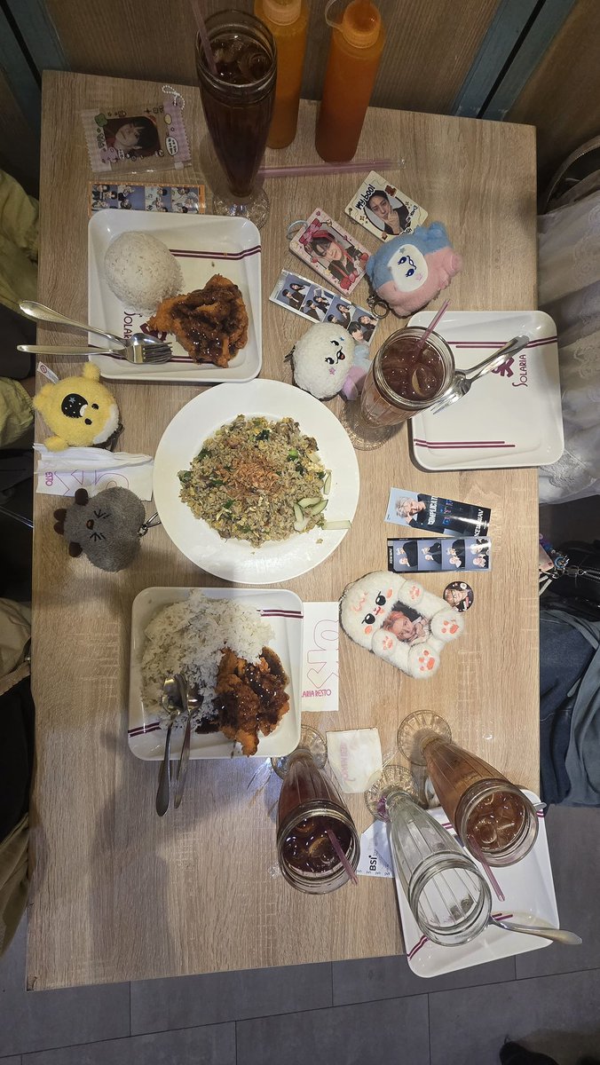 hwaniee18's tweet photo. rating #teudate hari ini 10/10 🩵
thank you kakak-kakak cantikkk, see you tanggal 9 (kalo dapet keajaiban bisa change shift😔) @lyly_raa61 @__hayy_ https://t.co/GkD2g0QiqV