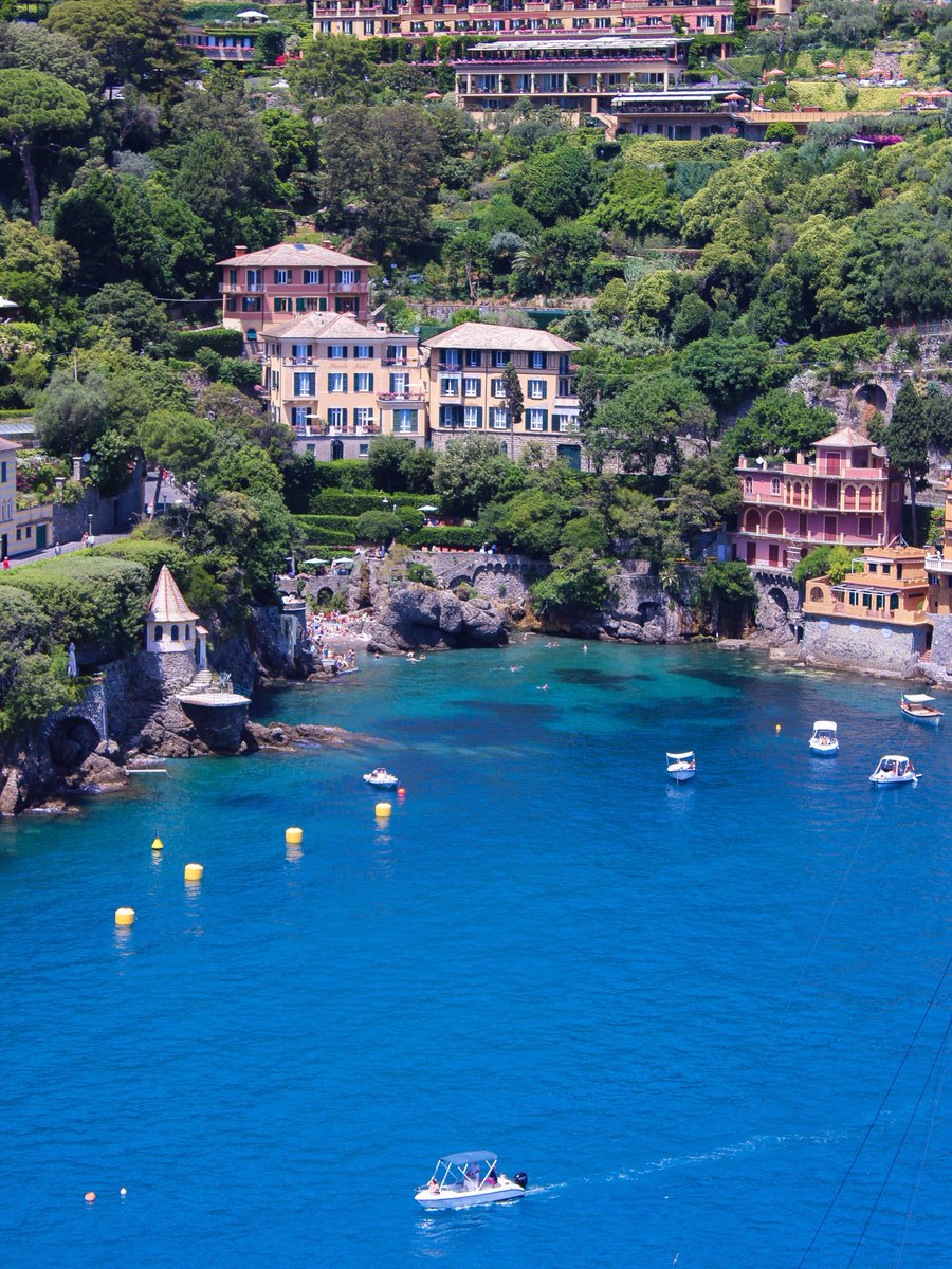 earthwhisperss's tweet photo. Portofino, Italy 🇮🇹 https://t.co/1tVA7DDLGw