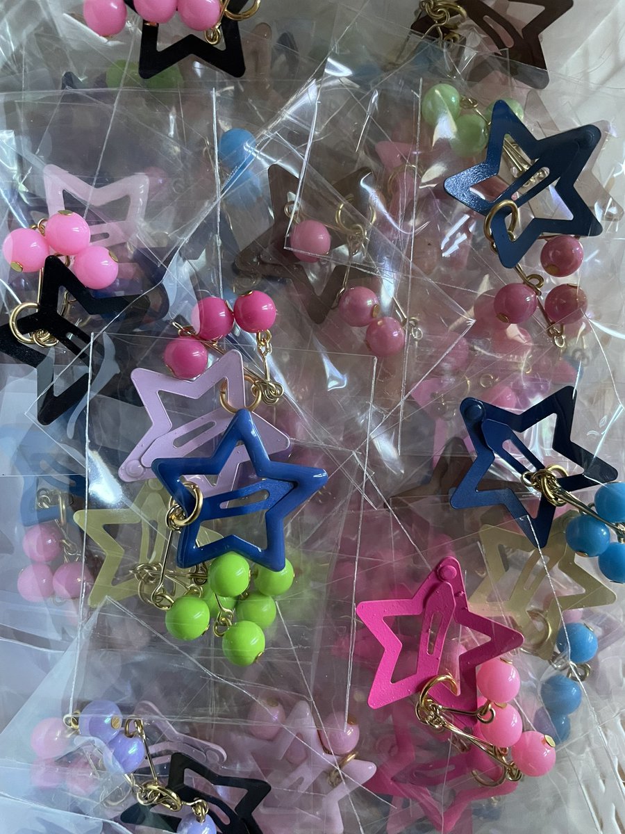 minicaryasan's tweet photo. 笠間納涼盆踊り花火大会
ミニカー屋さんの非公式イベント
参加者100名先着で
8/8(土)は星のユラユラヘアクリッププレゼント⭐️
会場を星のアクセサリーでいっぱいにしたいんだ
#安達勇人
#ZANPA
#君沢ユウキ
#デッカチャン
#SOALE
#A•TA •GO!! DANCE SCHOOL #SPARKY
#ADACHI HOUSE DANCE SCHOOL https://t.co/K1sIRz3TZA