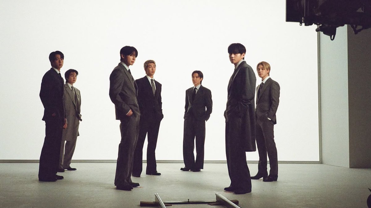 TheePopCore's tweet photo. NJ. com on BTS' SOLD-OUT concert at MetLife Stadium:

— “Who needs Grammys when you rule the world? BTS doesn't need a Grammy; they already have the world.” https://t.co/O3j6ZrKTGy