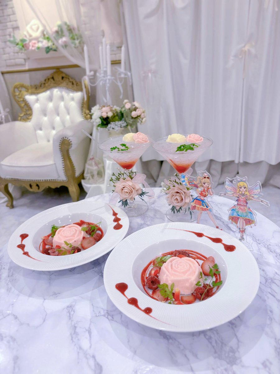 1ghymn3's tweet photo. 店内が🤍🩷でどタイプなカフェだった ദി ˉ͈̀꒳ˉ͈́ )🎀 https://t.co/LdBK8b5ZwK