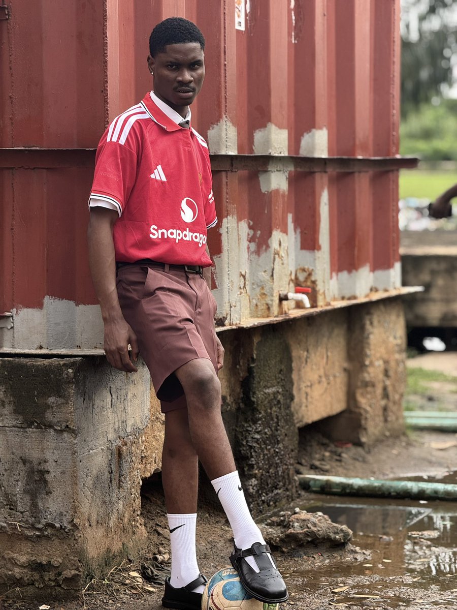 keneomoha's tweet photo. ORI ADÈ ⚽️ https://t.co/HuMgfO8T6m