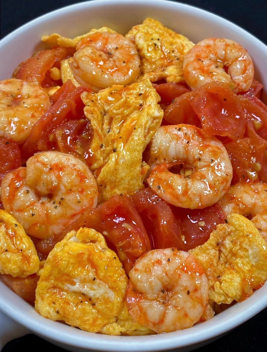 TaberuYaseru's tweet photo. これヤバい…めちゃくちゃ美味い。夏の甘酸っぱいトマトで作るのが最高すぎんの！！！！🍅♡ https://t.co/epdpRcYJcs