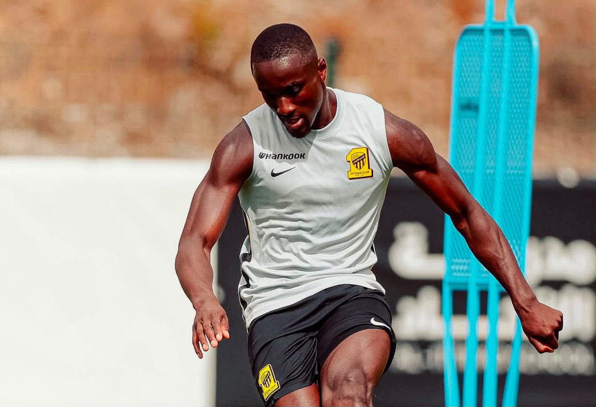 SpaceInter_it's tweet photo. L’Inter potrebbe procedere per Moussa Diaby in un solo caso: un giocatore nell’affare o ingaggio ridotto.
I nerazzurri hanno offerto sia Pavard che Asllani, ma ad oggi non c’è ancora via libera.
Fonte: @FabrizioRomano
#SpaceInter | #InterFC https://t.co/CPjrA6pgfb