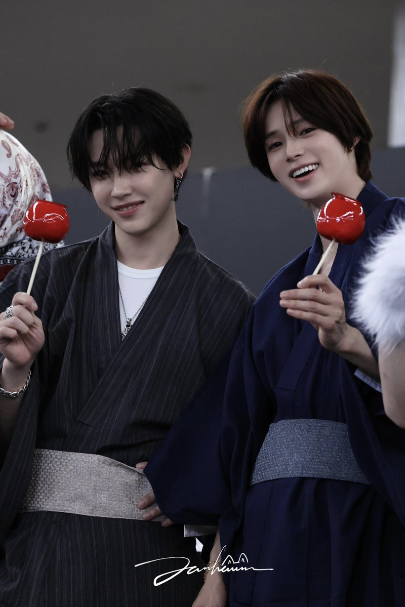 Janhaum's tweet photo. あなたがいる夏が一番好き🍎

#andTEAM_K #ケイくん #케이 
#andTEAM_NICHOLAS #王奕翔 #andTEAM https://t.co/ActwqVGeYn