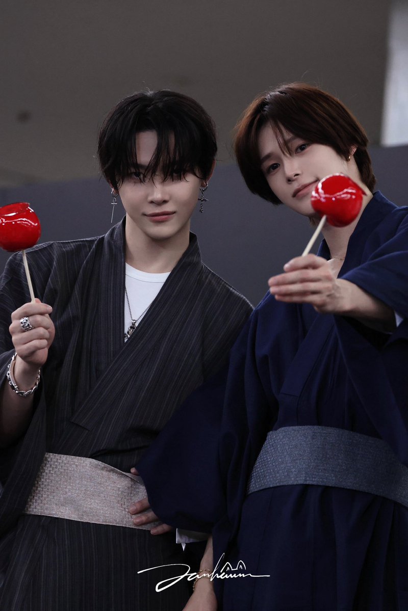 Janhaum's tweet photo. あなたがいる夏が一番好き🍎

#andTEAM_K #ケイくん #케이 
#andTEAM_NICHOLAS #王奕翔 #andTEAM https://t.co/ActwqVGeYn