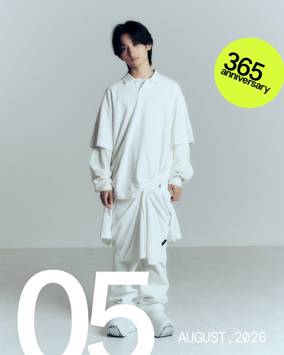 NYLONJAPAN's tweet photo. 8月5日は『冷奴の日』🤍
🔗https://t.co/OomNJAHUda
Q&Aと全ての写真はURLからチェックしてね

今日は、“や（8）っこ（5）”にちなんだ、冷奴の記念日！
#ICEx の #筒井俊旭 が冷奴みたいな純白をまとって魅せる、静かな存在感。
今日は、ひんやりと心地よい夏の空気を感じてみて。

#365_ICEx
@ICEx_official
#365_筒井俊旭

published by @caelumjp
#nylonjapan #nylonjp #365anniversary #caelumjp