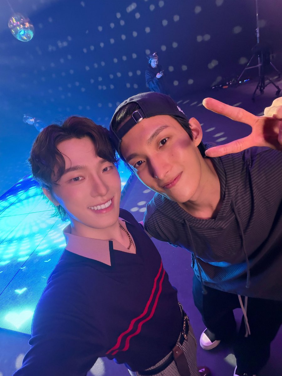 dkzones's tweet photo. 260804 saythename_17 Instagram Update with #도겸 #DOKYEOM

Lee bros 😆🩵 Dokyeom also came to support our maknae Dino to the MV set 🤩 https://t.co/fcL862scdE