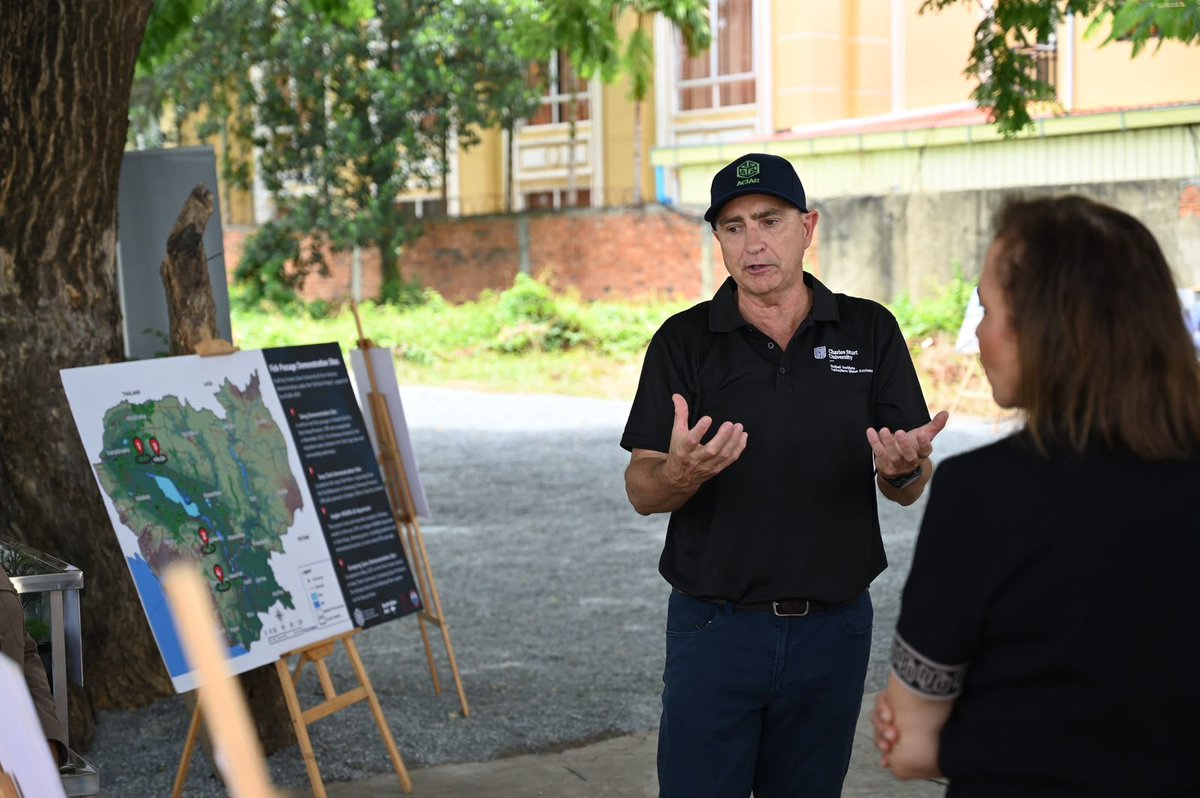 AusEmbPP's tweet photo. Innovative #Fishtech solutions developed with Australia’s support help fish migrate through human-made barriers along rivers. Minister for International Development, Dr Anne Aly, saw how this partnership is boosting food security and livelihoods for rural Cambodian communities. https://t.co/9zKteXKzG4