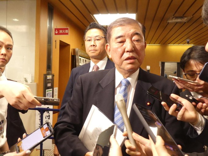 pikonon0806's tweet photo. 安倍総理が後任の菅総理を非難したことは一度もない🤔
菅総理が岸田総理を非難したことも一度もない🤔
岸田総理が石破総理を非難したことも一度もない🤔
石破は高市総理を非難し、後ろから鉄砲を撃ちまくっている🔫😠
総理としても一人の人間としても、史上最低のクズだと思う💩😮‍💨
＃高市政権全面支持 https://t.co/GDqJPMyrRx