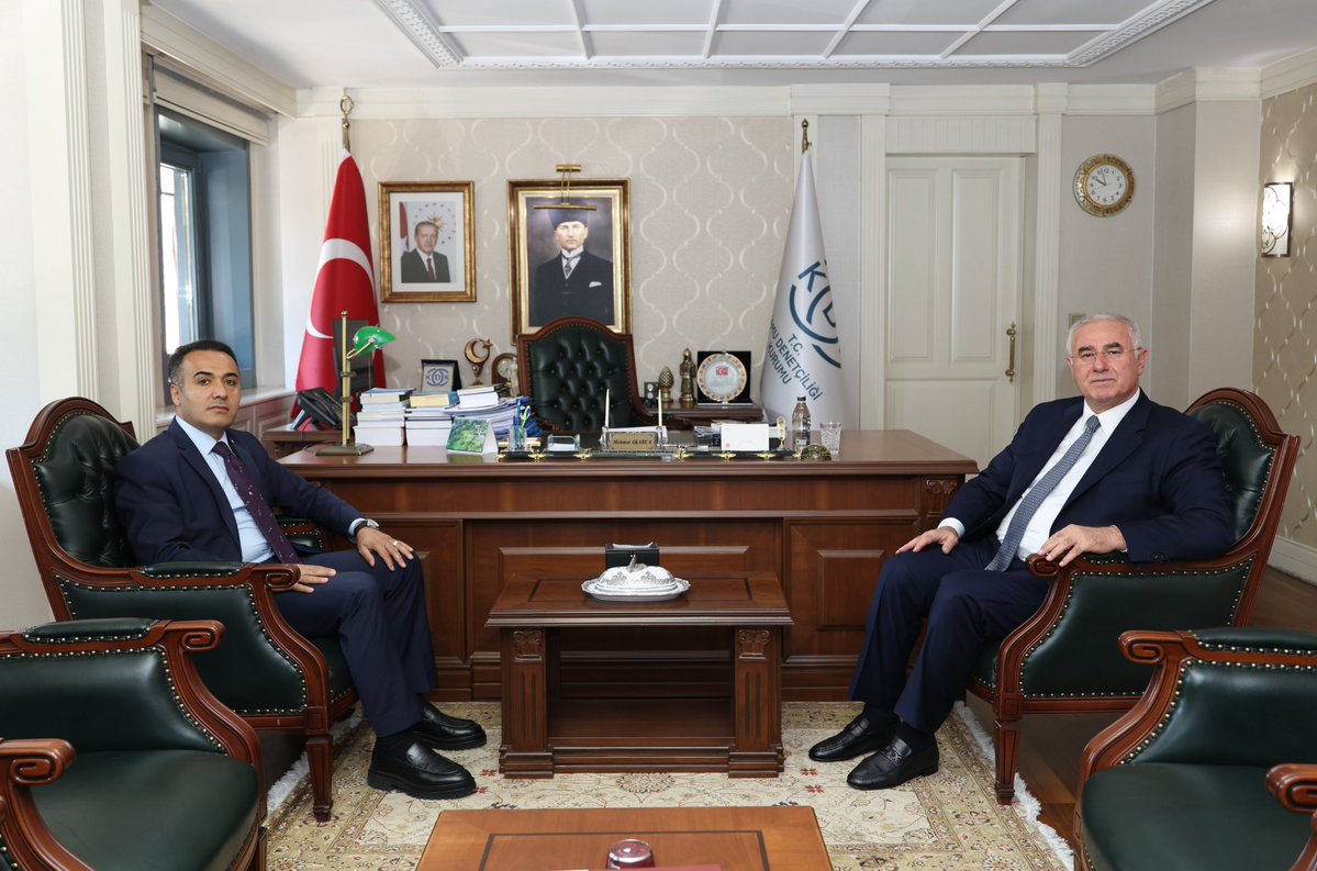 TRombudsman's tweet photo. Türkiye Adalet Akademisi Başkanı Sayın Metin Yıldırım, Kamu Başdenetçisi Sayın Mehmet Akarca’yı ziyaret etti.

@AdaletAkademisi #KDK https://t.co/bL8hvn0EAy