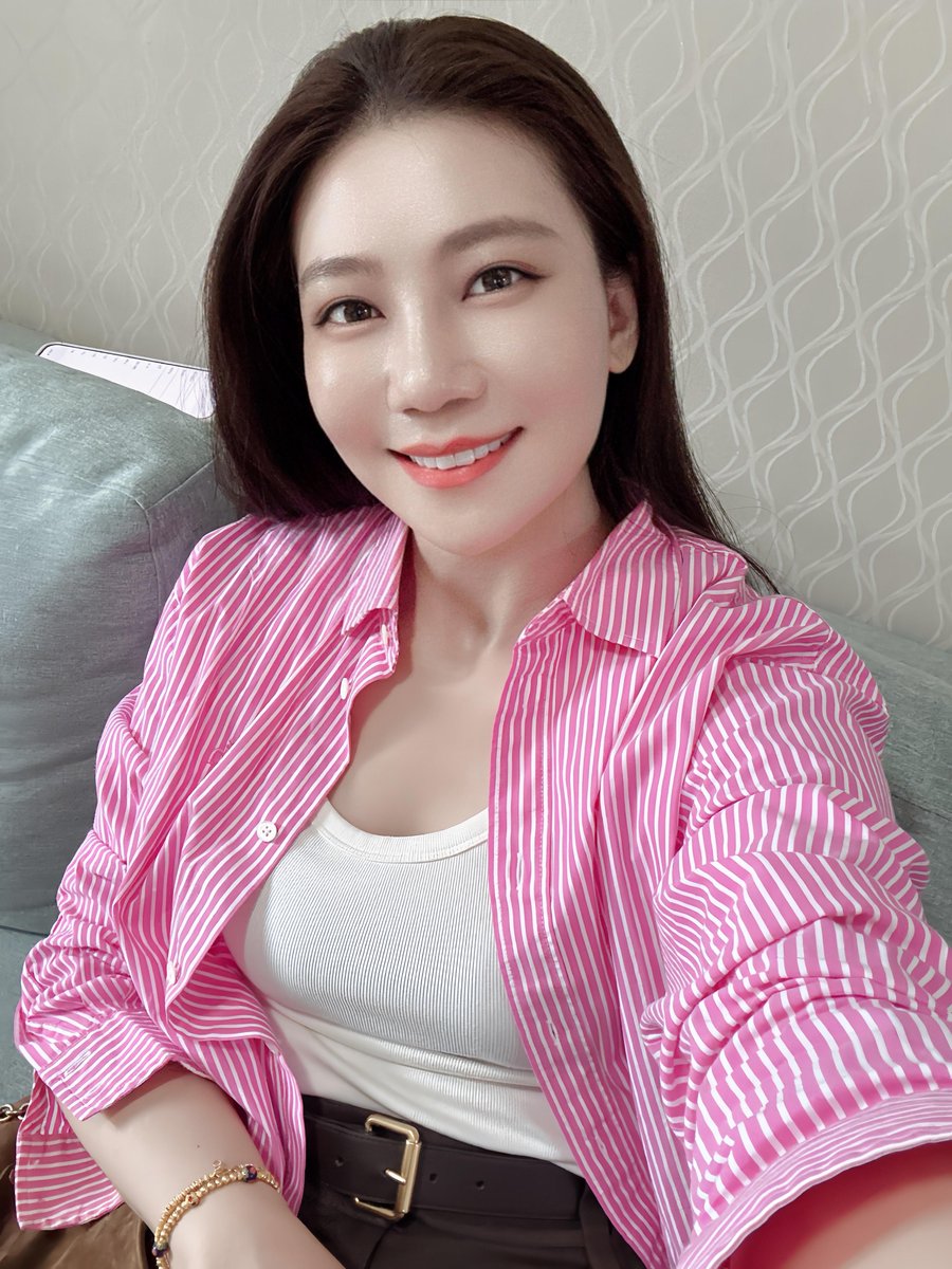 hsy712's tweet photo. 30+的老阿姨真的没人约了吗？ https://t.co/v2tfPmm996