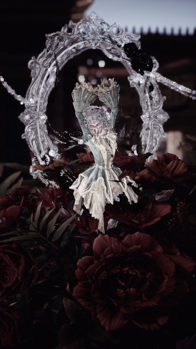 rippedtire's tweet photo. I’m obsessed w this outfit and I’ve only just started to get better at taking pictures :) #infinitynikki https://t.co/DGkPUhCPTo