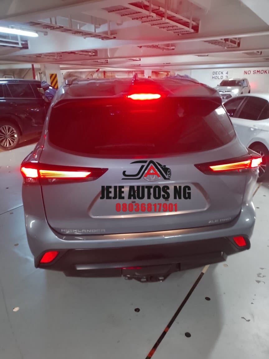 Abduljeje5's tweet photo. Highlander 2024 Offloaded✅🚘
Check the last Frame😍😇🙏🏻

Thank you for trusting JejeAutomobilesNg. 

For vehicle bidding, shipping, clearing, and repairs, contact us: ☎️ 08036817901

Visit Us At:
📍 Shop No. 6, Fatima Plaza, Sultan Bello Road, Ungwan Sarki, Kaduna https://t.co/0kaL0Vc1Vu