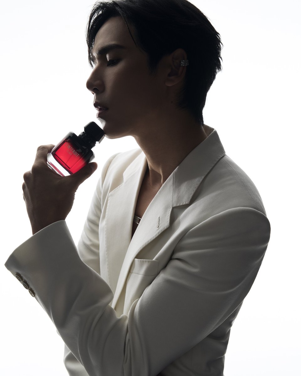 fernhaeforY's tweet photo. No.1 ความสวยก้ไม่เปนรองใครนะเฟร่ย จับอาบน้าม แต่งตุวจ๋วยๆ ก้เปนได้นะ ออร่ามาดามมาจัยมาก ชีได้ทุกโพ คนสวยของแม่ 😭😭😭😭😭😭😭😭😭😭😭😭😭😭😭😭😭😭😭😭😭 https://t.co/YA8ihpmK9T