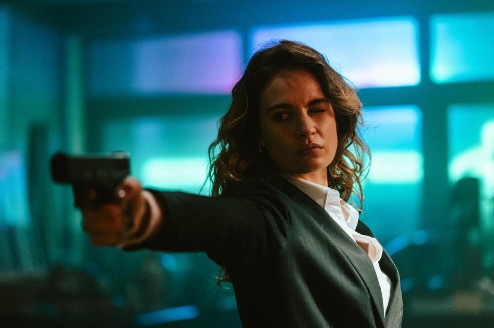 lilyjsource's tweet photo. First official images of Lily James in 'BAD LIEUTENANT: TOKYO'. https://t.co/1ZbKolVT9a
