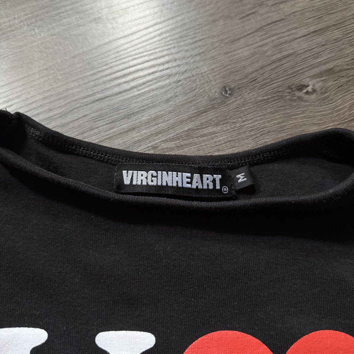 3500000z's tweet photo. vgh baby tee 
size : m chest 32-38 length 17
price : 200 bath รวมส่ง
แค่ใส่ลองอย่างเดียวค่ะ https://t.co/Phc0ylPKUE