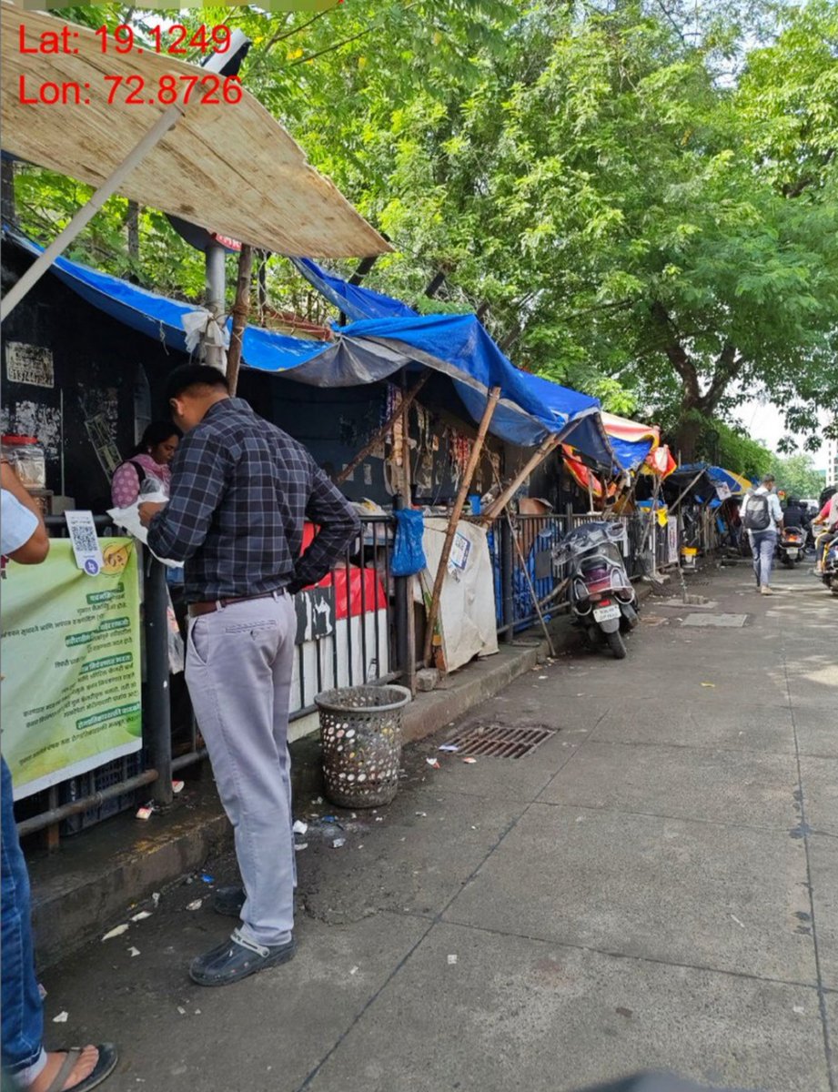 mumbaimatterz's tweet photo. Footpath or Food Plaza

What is this @mybmc @mybmcWardKE?

Pedestrian First?

📌MIDC Central road near SEEPZ gate.

📷 © @Rinkesh_Shah_ https://t.co/7qajSgw9iA