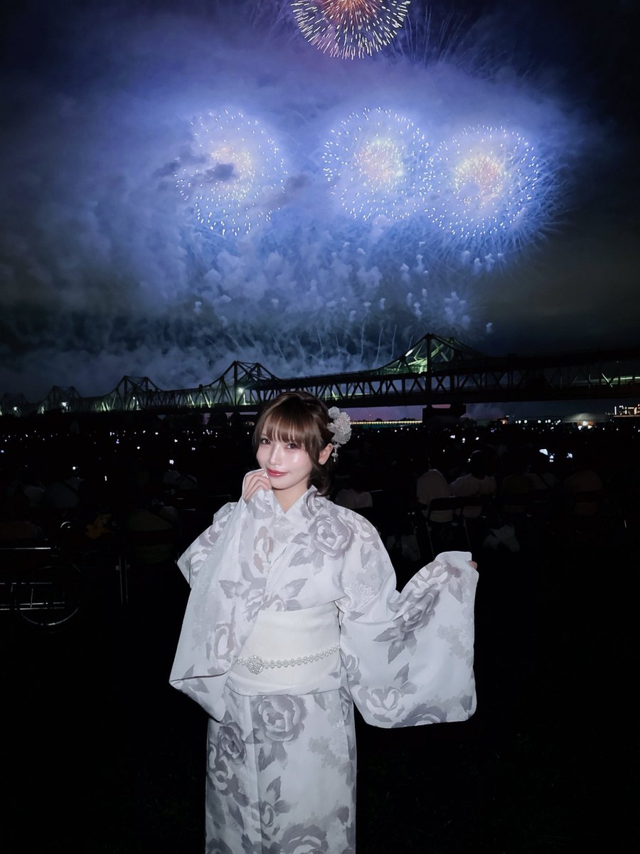 _ane_chan's tweet photo. 長岡花火 https://t.co/uXMxJRPCsF