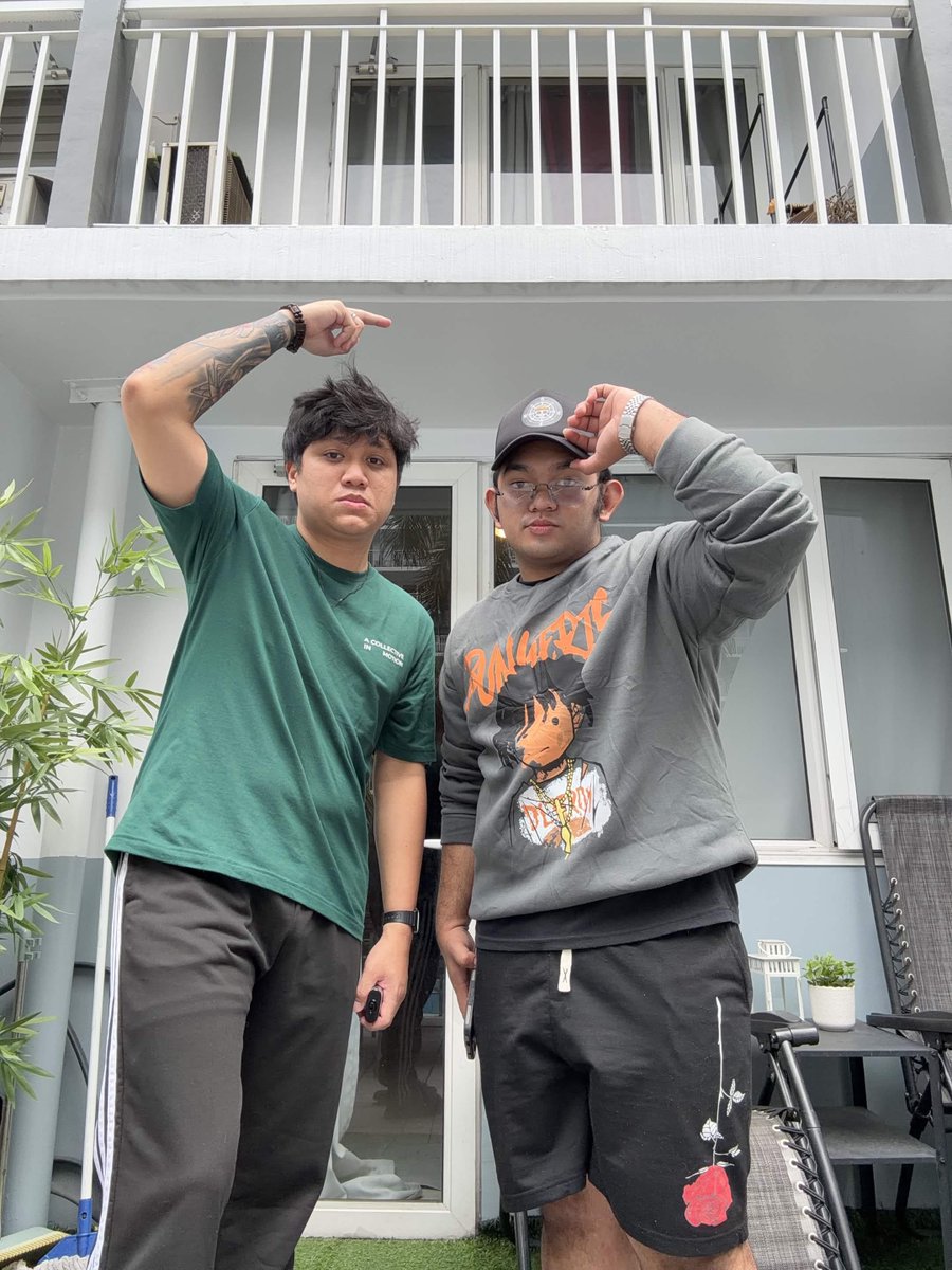 LuwisPostin's tweet photo. brothers in every universe https://t.co/dhKQ0Vjl8P