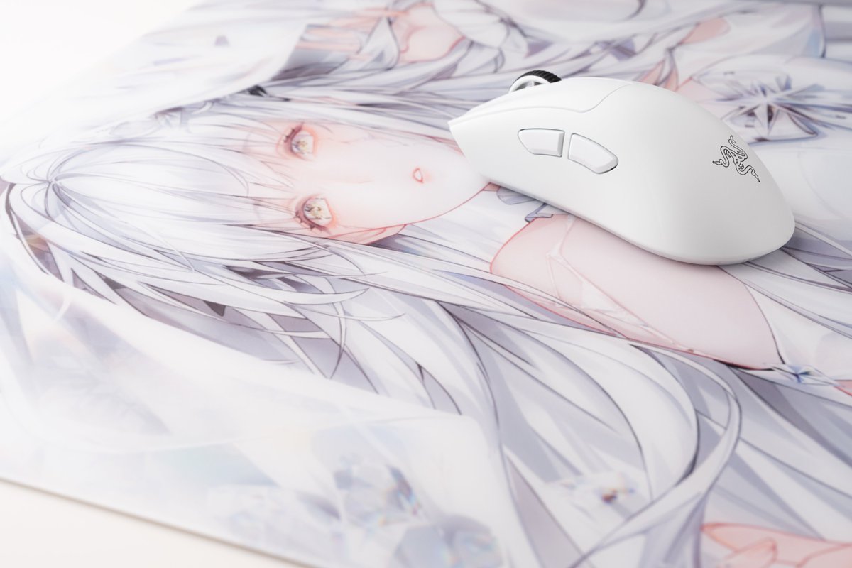 c1trus_0208's tweet photo. ❄Aeprion Shimo-Quartz❄

非常に高品質で素晴らしい操作感を持った布マウスパッドが好評な「Aeperion」がリリースする、初のガラスマウスパッド。目の細かいエッチング加工としっとりした汚れ・ホコリが付きにくいコーティングが生む、滑らかかつテクスチャ感のあるフィードバックが特徴的。

限定1000枚。国内はふもっふさんで取り扱い予定。

⏬️レビューはリプに