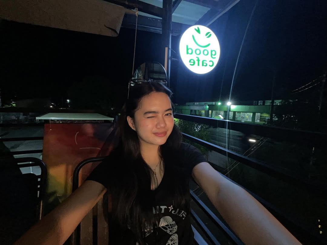 Cinnaryn's tweet photo. live. laugh. love. good cafe 💗 https://t.co/i06VYc0802