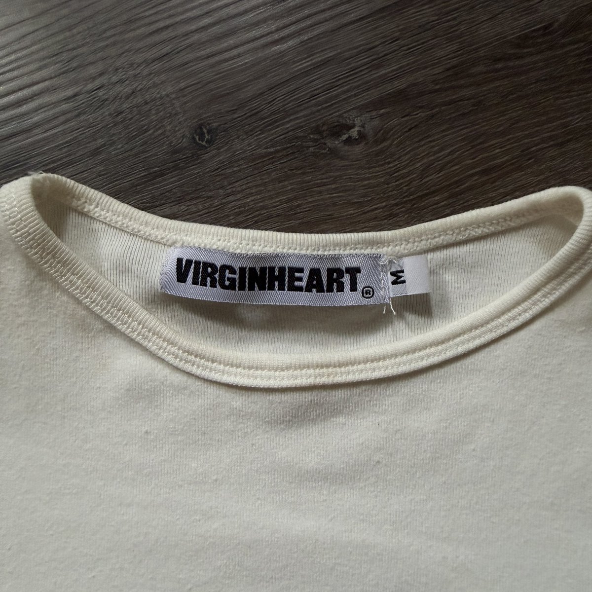 3500000z's tweet photo. vgh peace &amp; love baby tee มือ☝🏻
size : m chest 32-38 length 18
price : 200 bath รวมส่ง

น้องเป็นล้อตเเรกนะคะ สีขาวครีมนัวๆๆ ไม่ใช่ขาวa4 https://t.co/3xDC0y7UDw
