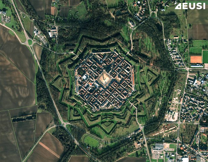 andreas_nigbur's tweet photo. THE STAR FORTS DON’T MAKE SENSE.

Swipe through these satellite images. Look carefully.
These are called “star forts.” There are over 1,000 of them scattered across EVERY continent on Earth. Europe. Asia. North America. South America. Africa. Everywhere.

And they all look IDENTICAL.
Same geometric star pattern. Same precise angles. Same mathematical proportions. Same construction techniques. On every continent. In every climate. Built by civilizations that supposedly had ZERO contact with each other.

Let that sink in.
The official story? European colonial powers “independently” developed this design for military defense between the 1500s and 1800s. The star shape supposedly deflected cannonballs better than straight walls.

But here’s what they don’t tell you:

 💥1. Many of these forts are found in places that were NEVER colonized by Europeans. Deep in Siberia. In remote parts of India. In regions of Africa that had no European contact until centuries after these forts were supposedly built.

 💥2. The mathematical precision of these structures requires knowledge of advanced geometry that the official builders supposedly didn’t have. The angles are not approximate — they are EXACT. Every point of the star is calculated to fractions of a degree.

 💥3. Many of these forts are partially BURIED. The same mud flood evidence we see in old buildings appears here too. The lower levels are underground. The walls extend far deeper than the “official” foundation depth.

 💥4. When viewed from above — a perspective that was supposedly IMPOSSIBLE before aircraft — they form perfect geometric patterns. Who designs a structure to look perfect from a viewpoint that doesn’t exist yet?

 💥5. The sheer NUMBER of them is impossible. Over 1,000 massive stone fortifications, all built to the same blueprint, on every continent, within a few hundred years? By different civilizations that couldn’t communicate? Using technology they supposedly didn’t have?

There is only ONE explanation that makes sense:
These were built by a SINGLE global civilization. One empire. One set of blueprints. One construction standard. Deployed worldwide.

An empire that spanned the entire planet.
An empire called Tartaria.😉

The star forts aren’t military installations. They’re the INFRASTRUCTURE of a global civilization — standardized, mass-produced, and deployed everywhere. Like cell towers. Like power stations. Like the nodes of a worldwide grid.

And when that civilization was destroyed, the forts were claimed by the new rulers and repurposed as “military” structures. The true purpose was forgotten. The global connection was erased.

But satellite technology — the same technology they never expected us to have — has revealed the truth. From space, the pattern is undeniable.

One design. Every continent. One empire.

📷 Open Google Earth. Search for “star fort.” Zoom in on ANY continent.😉
