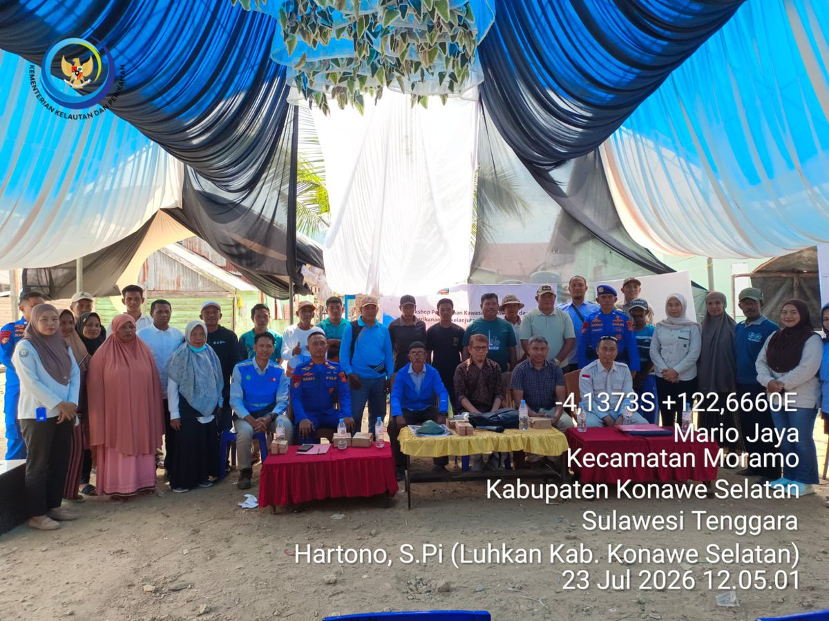 Luhkonsel's tweet photo. Kamis 23 Juli 2026_Luhkan Triyetni Sri Hariwi luhkan Konawe Selatan_KUB Lestari_Ranooha Raya_Kegiatan Sosialisasi Pengelolaan konservasi perikanan di teluk Moramo
#kkpi
#ekonomibiru
#bpdsmkp 
#luhkankonsel https://t.co/xAUee3XGne