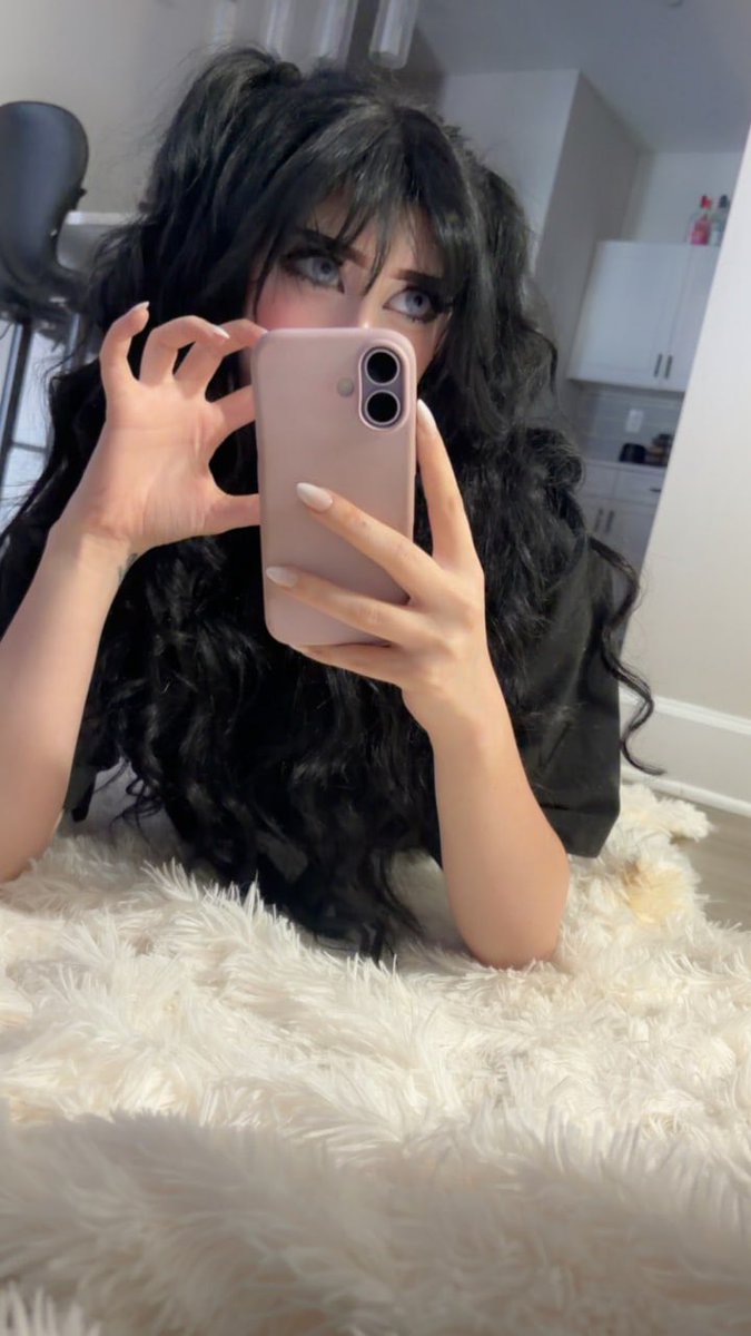 daisyhavierx's tweet photo. can we talk? https://t.co/FmxEaSpI8R