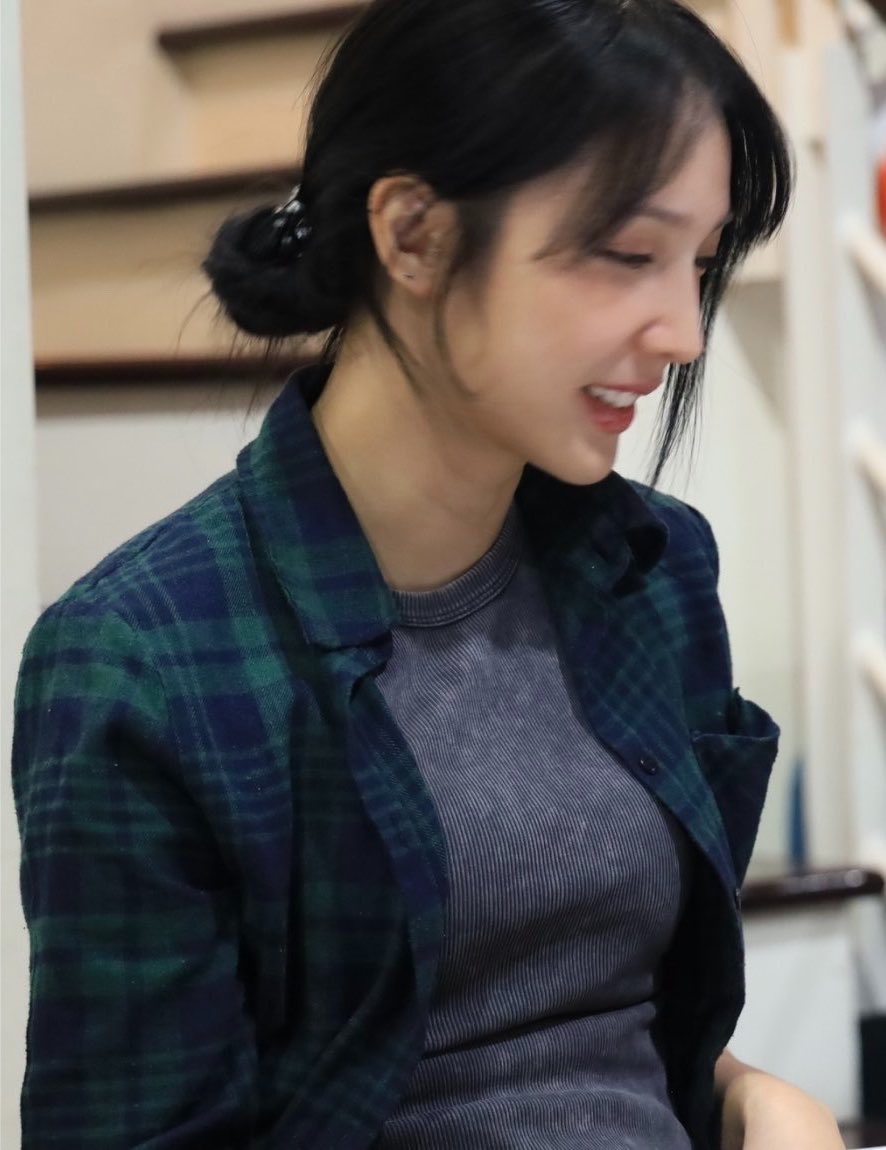 shiopunn's tweet photo. ทรงนี้ฟัง dr.fuu ตอนอกหัก https://t.co/bvKjW0xbF9