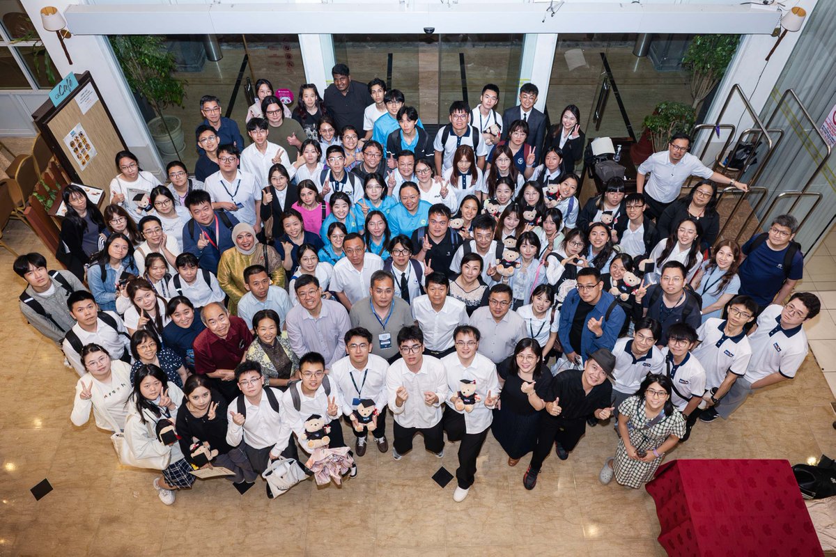 UTARnet's tweet photo. Seven days of ideas, connections, and youthful energy.
The UTAR Global Youth Summer Programme 2026 concluded with laughter, reflections, and unforgettable moments.
Take IYDC 2026, for instanceโa highlight held on 1 August at UTAR Kampar Campus!
#UTAR #IYDC2026 https://t.co/IcgIWBzkTc