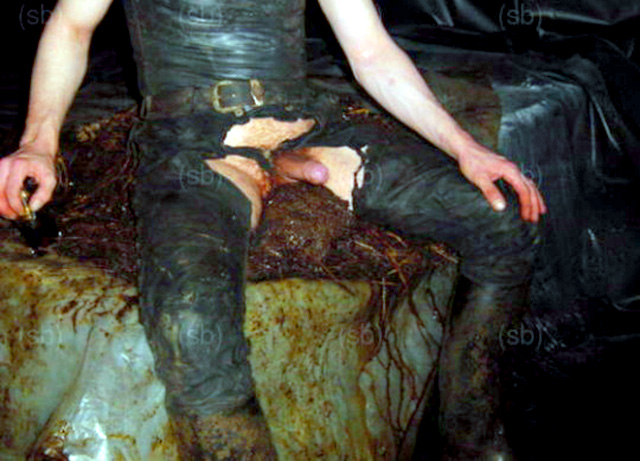 BestScatGay's tweet photo. I am a hungry bottom ready to take your heavy scat loads, Sir.

 MORE 💩 ON : https://t.co/pMCV7s9Z2t 
#scat https://t.co/bB0egSCCyr