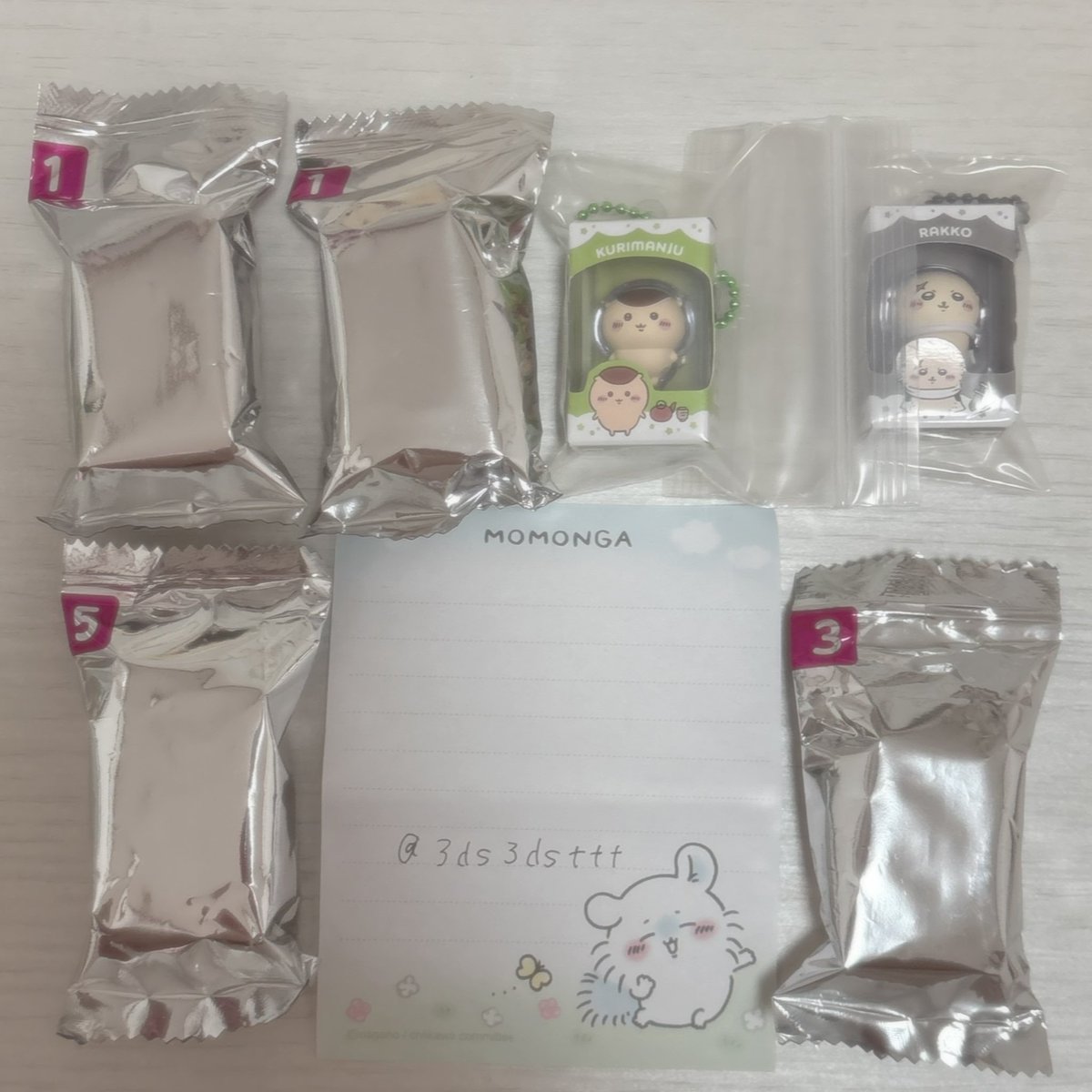 3ds3dsttt's tweet photo. ちいかわ 交換 チョコボックス 

譲 1ちいかわ×2個 ,3 うさぎ ,5 くりまんじゅう×2個 , ラッコ 
(ラッコ、くりまんじゅうは開封済)

求 モモンガ 古本屋

福岡市内手渡しor郵送交換希望です dm
リプ気楽にお越しください。 https://t.co/yj6pbLhQb1