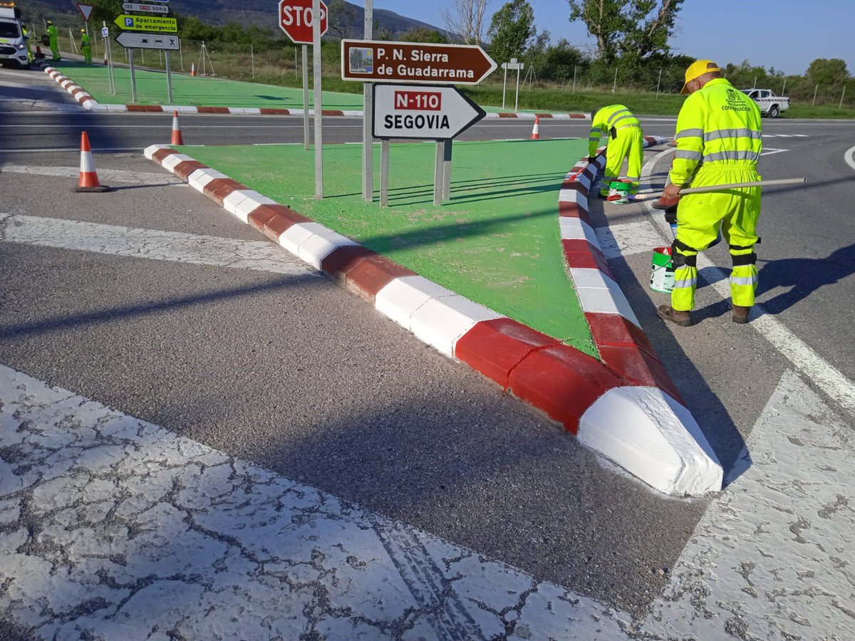oscar_puente_'s tweet photo. Adjudicamos 33,5 M€ para la conservación de 88 km de nuestra red de Carreteras en Madrid.

Invertimos en seguridad vial, mantenimiento de instalaciones, túneles y sistemas de comunicación. https://t.co/ImnYO0RcD5