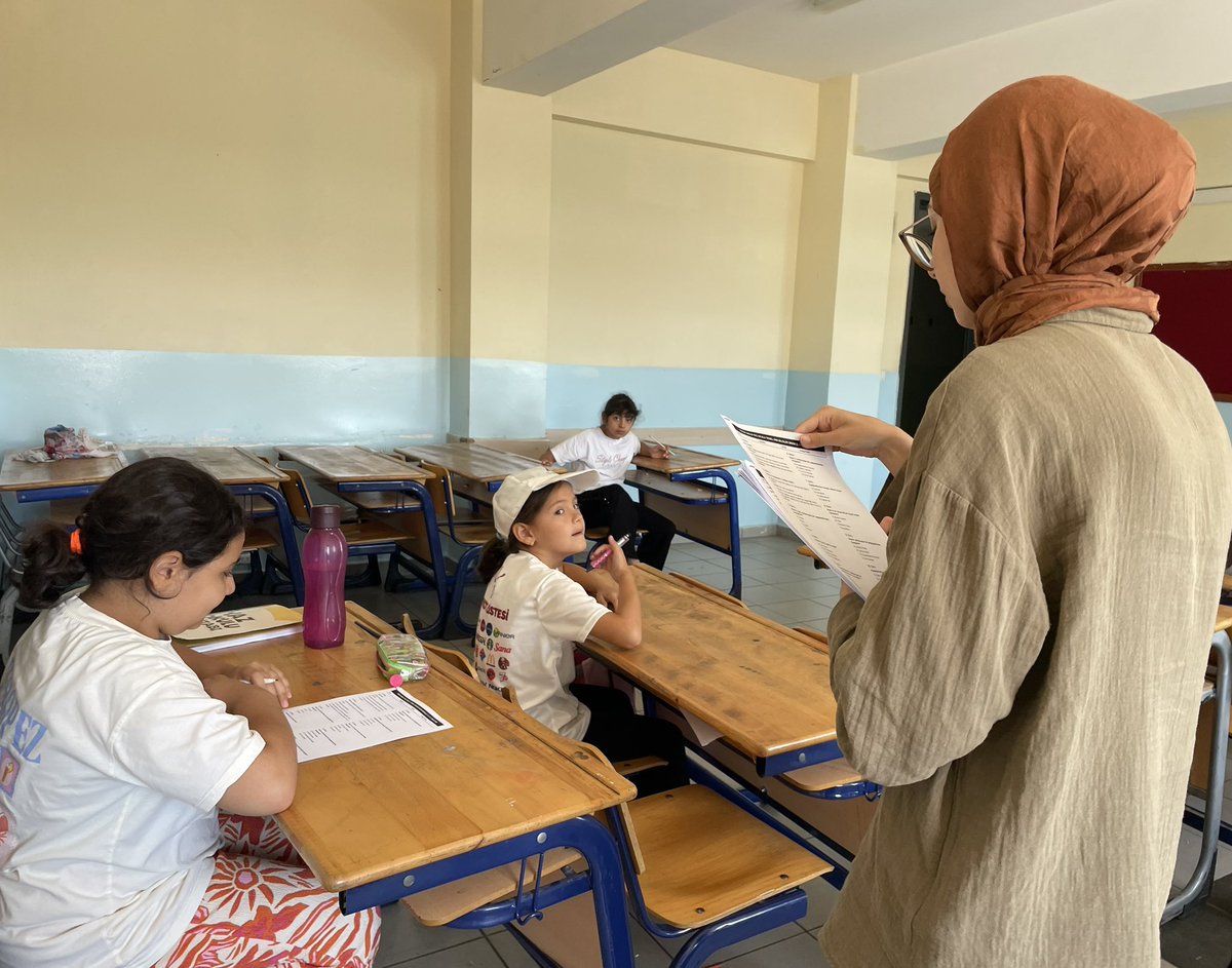 tugvabolu's tweet photo. 📚 Yaz Okulu Bilgi Yarışması 🏆

Bilgiyle yarışan, heyecanı paylaşan ve dostça rekabet eden öğrencilerimiz, hem öğrendiklerini pekiştirdi hem de unutulmaz anılar biriktirdi. https://t.co/GHxfS6DwVV