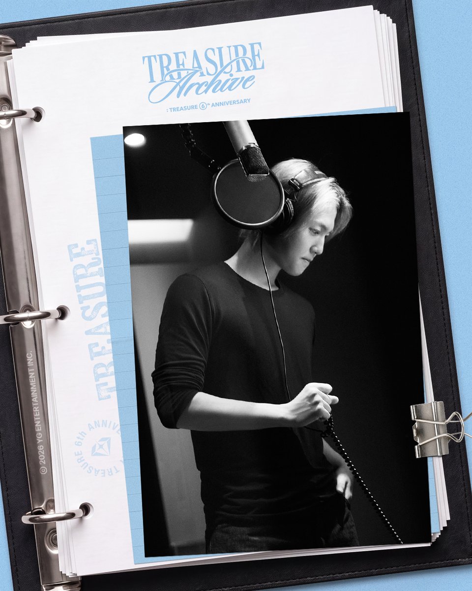 ygtreasuremaker's tweet photo. #TREASURE ARCHIVE : TREASURE 6th ANNIVERSARY PREVIEW PHOTO #2

DEAR TREASURE MAKER 🎙️🎧

PRE-ORDER
➡️ https://t.co/kaoUfeHe7l
🗓️ 2026.08.03 (MON) 11:00 ~ 2026.08.09 (SUN) 23:59 (KST)

#트레저 #YOONJAEHYUK #윤재혁
#ASAHI #아사히 #DOYOUNG #도영
#TREASURE6thANNIVERSARY
#TREASURE_ARCHIVE #YG