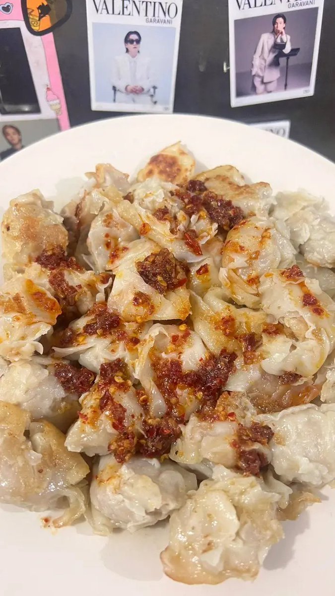 icecoffemocca's tweet photo. 🌻Hallo moots aku open PO🌻

Pangsit chili oil 50k/15pc 
Dimsum keju 45k/10pc

Pengiriman ONLY PAXEL
( kirim tgl 10 agustus )
📍Dom DEPOK https://t.co/yKOJGK1UUK
