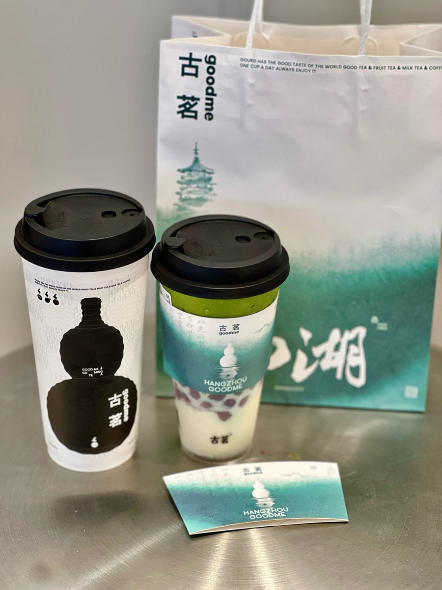 BerthaCholewa's tweet photo. 周末逛到老巷的老咖啡馆，点了杯桂花拿铁，咬一口现烤的司康，檐外的风裹着桂花香飘进来，这才是生活该有的样子呀～， https://t.co/vt3Nnu2bPO
