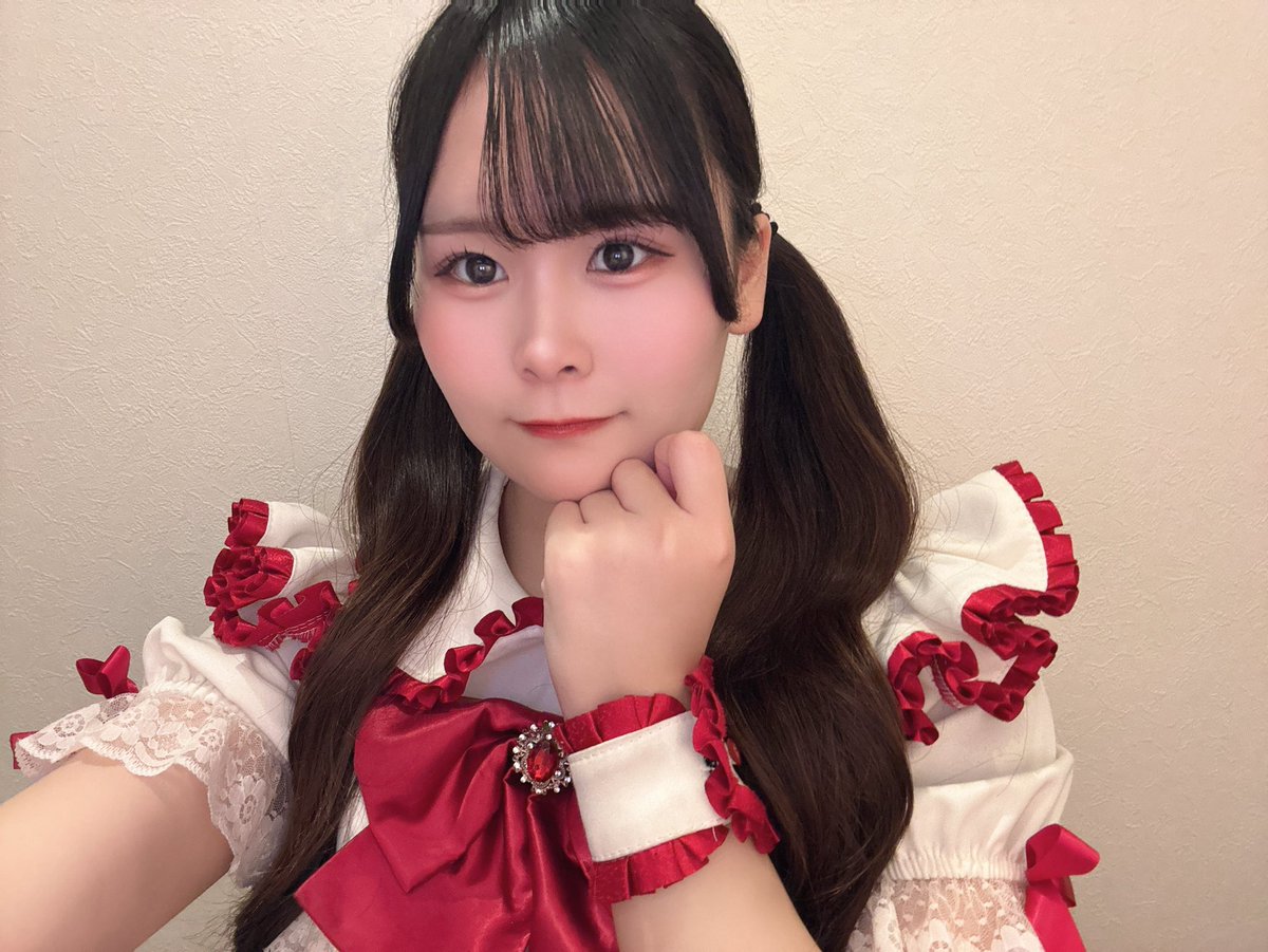 ChaRiotz_Guild's tweet photo. ⚔️本日のキャスト⚔️

🍒あいら@aira_ChaRiotz 
🤍にこ@nico_ChaRiotz 
🍒ゆきみ@yukimi_ChaRiotz 
🤍なつき@NatsukiChaRiotz 🐣
🍒おもち@omochi_ChaRiotz 
🤍きらり@kirari_ChaRiotz 

ご来店お待ちしております

 #秋葉原 #コンカフェ #メイドカフェ https://t.co/QljzT76fWA