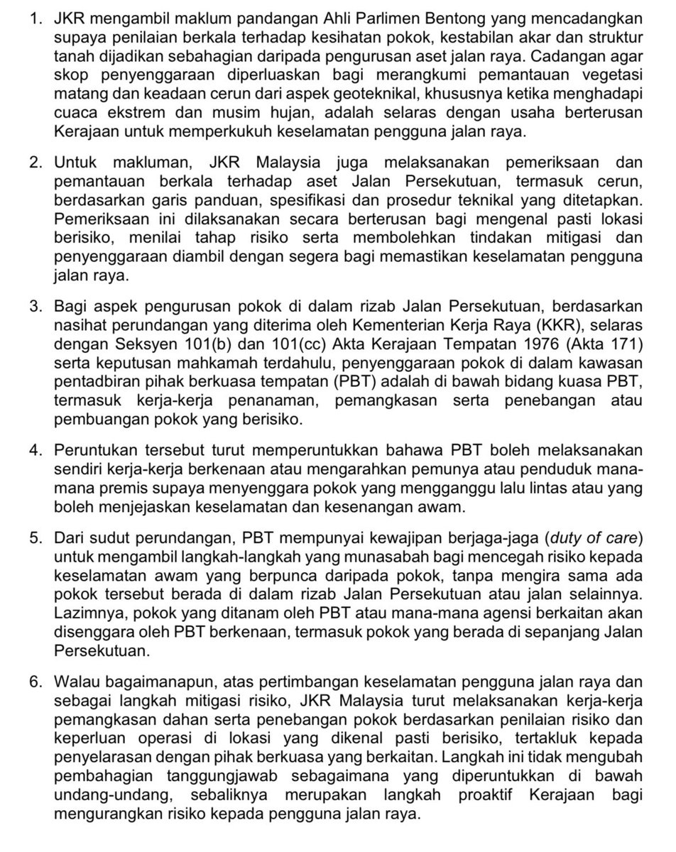 ahmadmaslan's tweet photo. Kenyataan media disedia #JKR #Malaysia ttg kemalangan pokok tumbang di #Bentong, #Pahang, di Jalan Persekutuan berhampiram Janda Baik, 3/8/26 melibatkan 5 maut dan 1 cedera parah. Takziah & Al-Fatihah. Moga roh mereka dicucuri rahmat Allah. Moga Allah anugerah Syurga utk mereka. https://t.co/FPHul04lSS