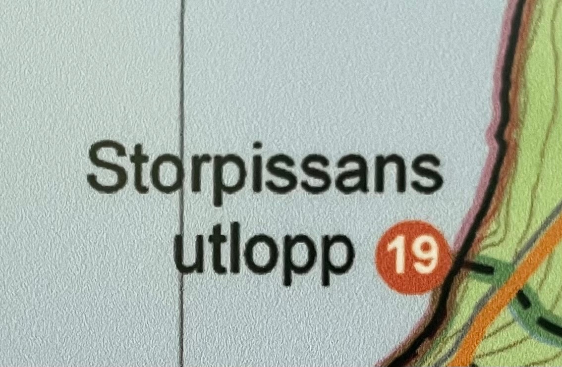 NiklasKrantz5's tweet photo. Storpissan, en kvinna med prostata, och en förstorad sådan, vars urinrörs slut har namnat ett utlopp? https://t.co/BfrnKLYjef