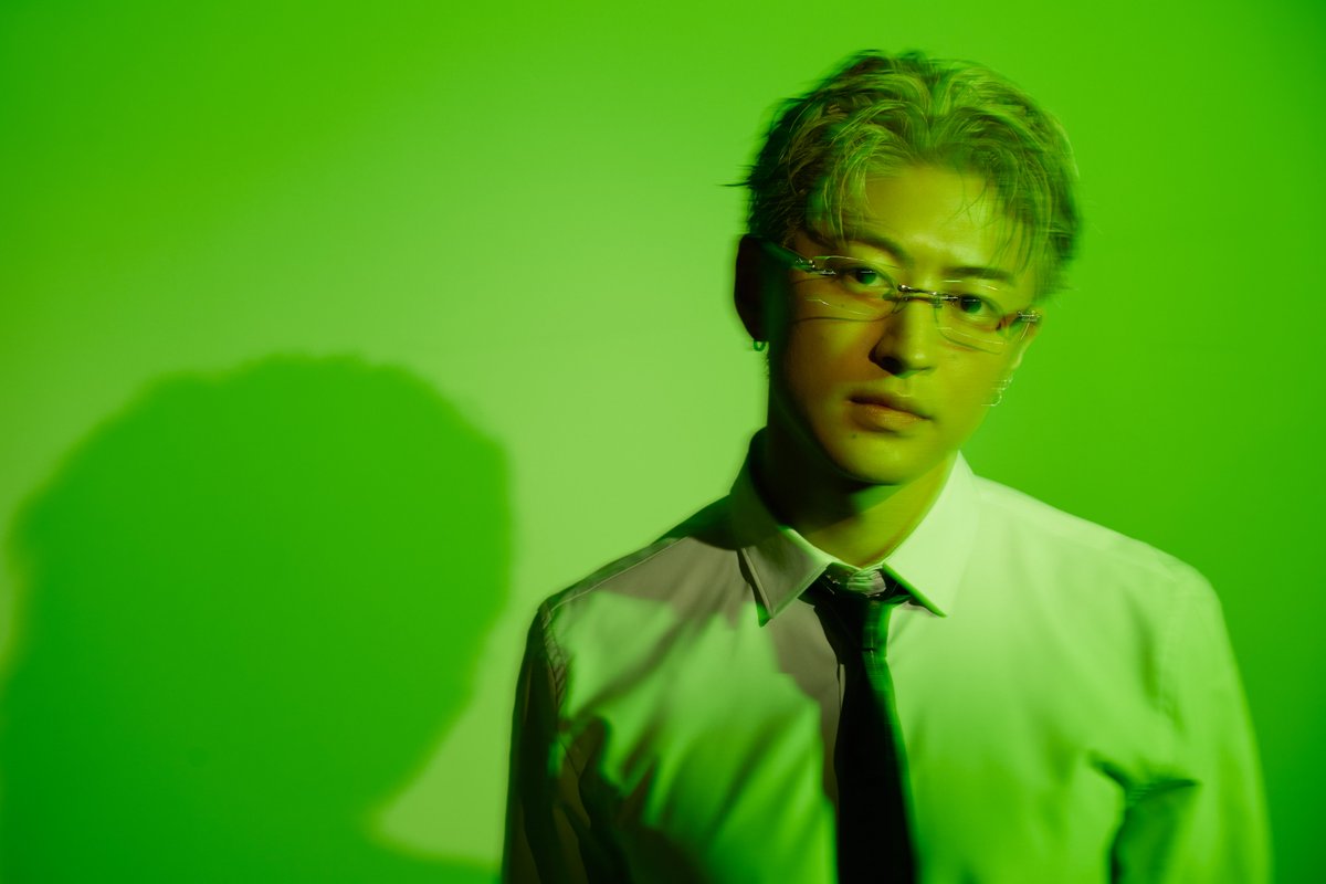 generationsfext's tweet photo. 2026.10.28(Wed) Release !!
GENERATIONS NEW SINGLE『VIBE』

" New Artist Photo !! "

' REO '

💿Pre-Order
https://t.co/ElG3OPmxit

#GENERATIONS #GENE_VIBE
#佐野玲於 #GENE_佐野玲於
#GENEisBack https://t.co/ShjUfja3Cf