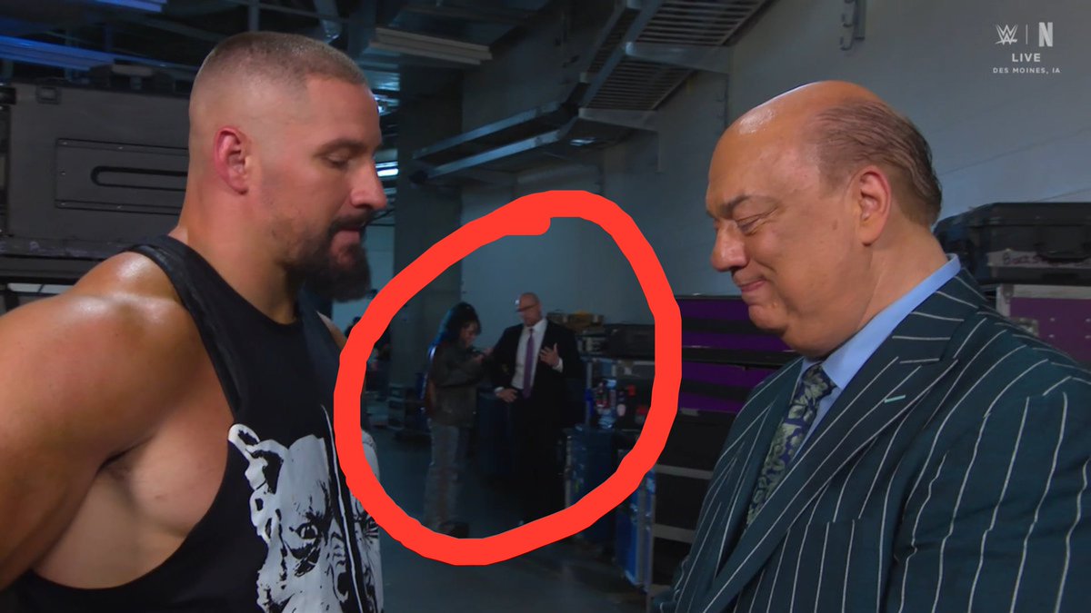 KingWiz_WWE's tweet photo. Who is Adam Pearce talking to? https://t.co/uyn1k7BEkh