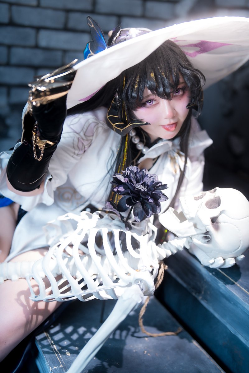 crosscoscamera's tweet photo. 愛してあげますよ♡
ダリアcos https://t.co/OAruQOmPOe